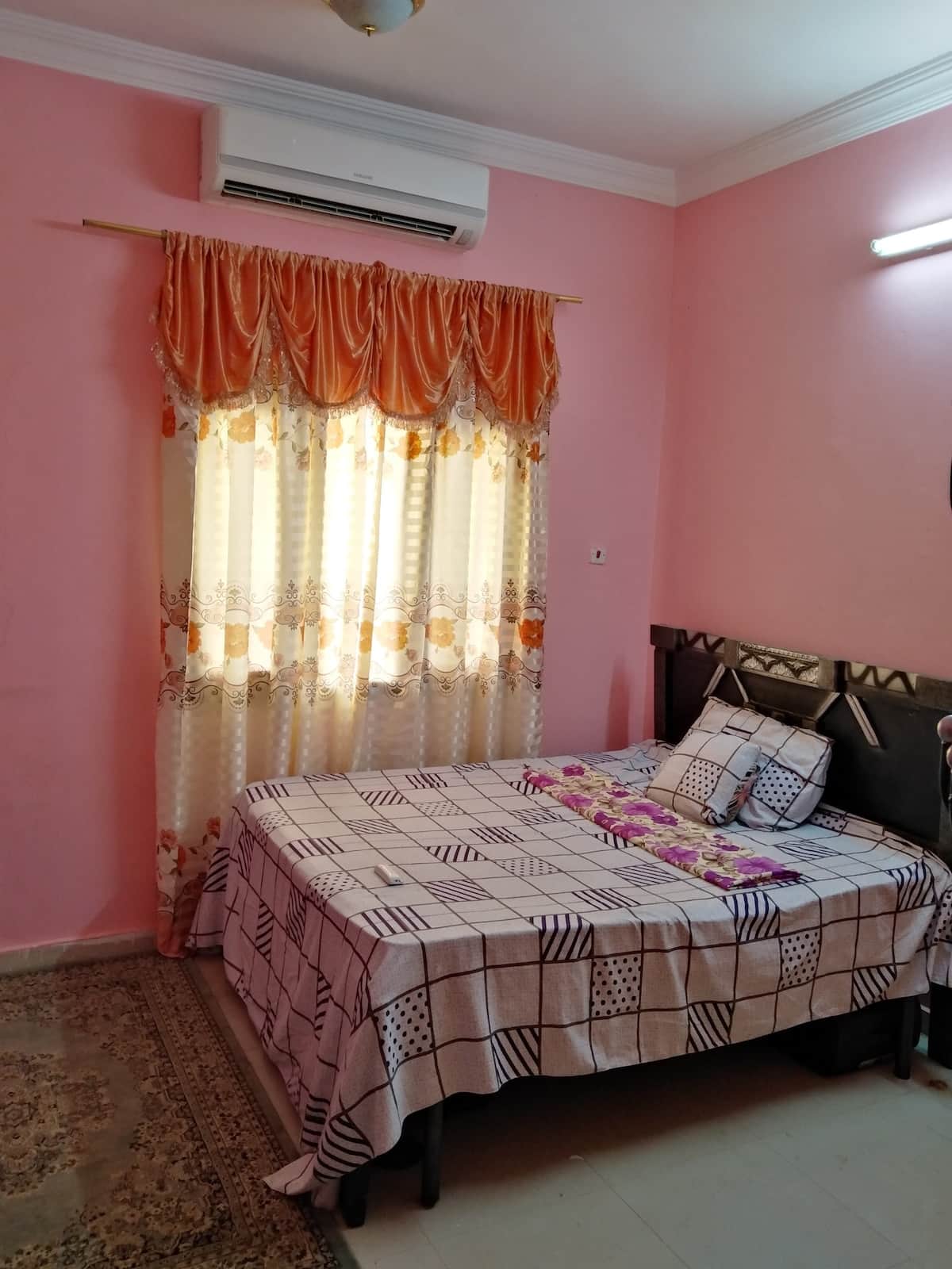 Ground floor apartment in Khartoum, Free parking.
